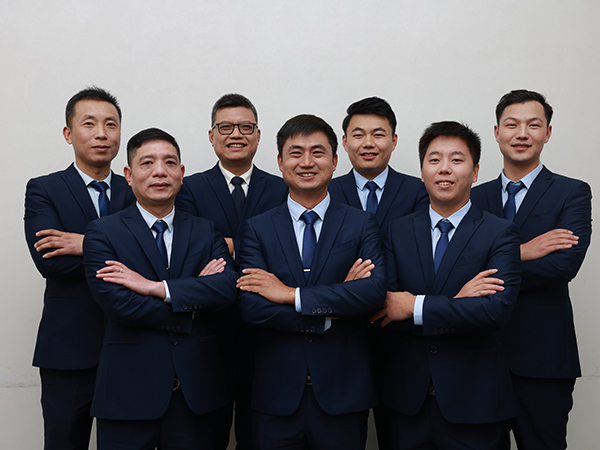 團(tuán)隊(duì)照片-易高