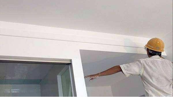 膩?zhàn)訉佑?毫米厚，這種墻面不出問(wèn)題就怪了！