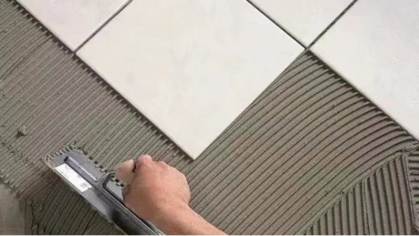 昆明瓷磚膠廠家為您，揭秘瓷磚膠：無醛不成膠？